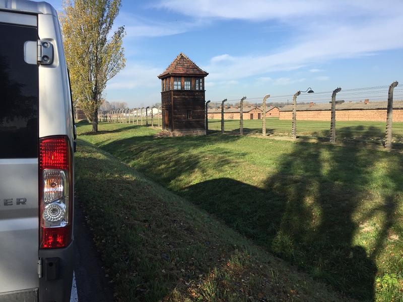 Trips and tours from Cracow and Katowice Ond day trips and tours from Cracow and Katowice to: Auschwitz, Wieliczka, Dunajec, Zakopane, Energyladnia and other interestingplace.