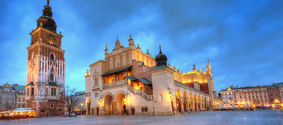 Professional airport transport. Better view of a taxi, choose a private airport transfer from Krakow Airport to the center of Crakow